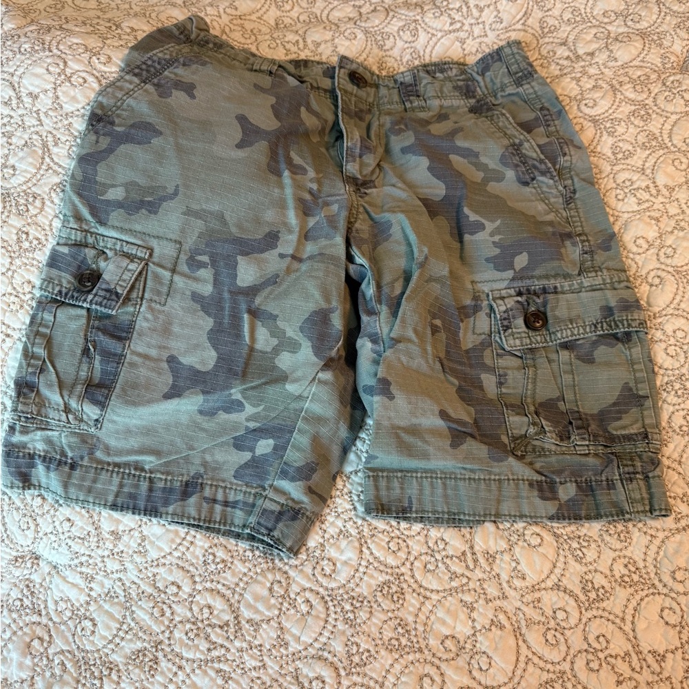 Arizona Jean Co Boys Camo Cargo Shorts Size 10 EUC Green